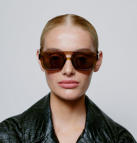 Kaya Sunglasses in Smoke Transparent