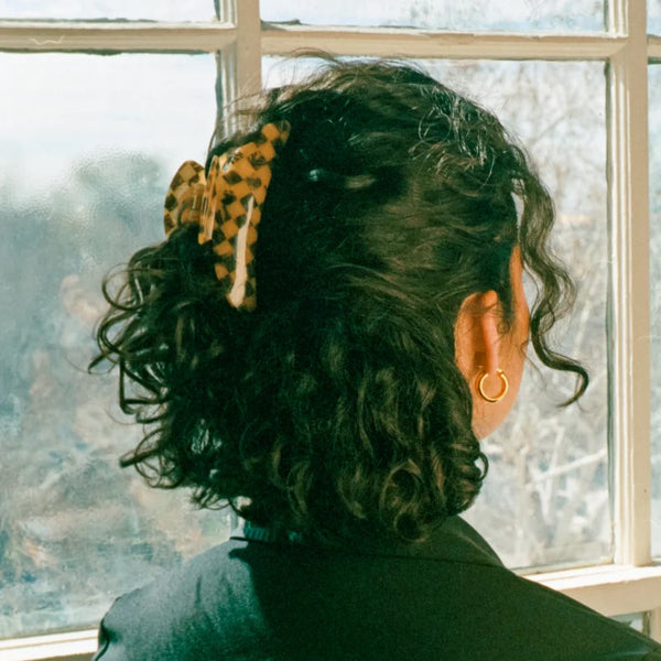 Slim Hair Claw Clip in Faded Checker