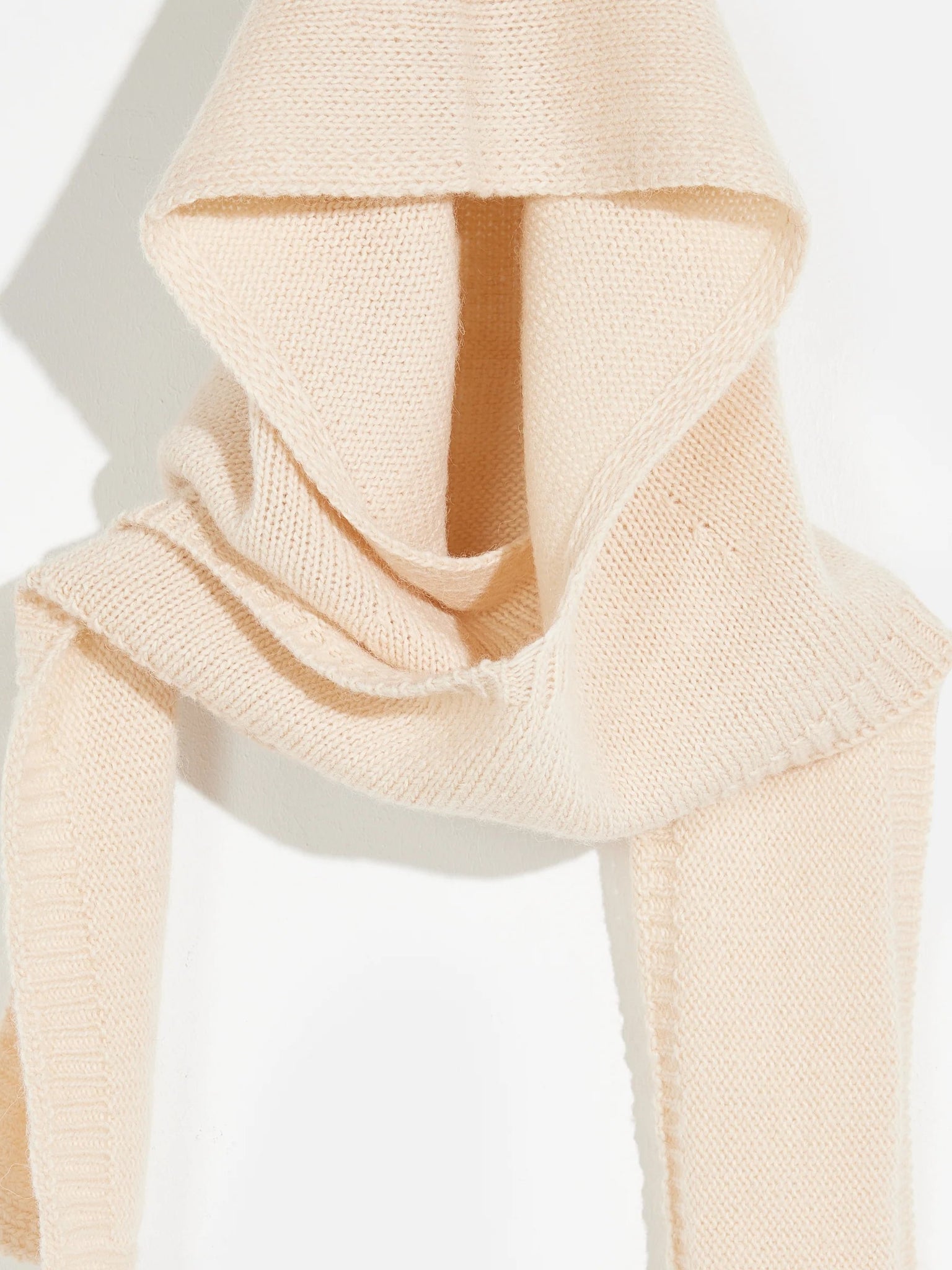 Nansy Knitted Hood in Ivory