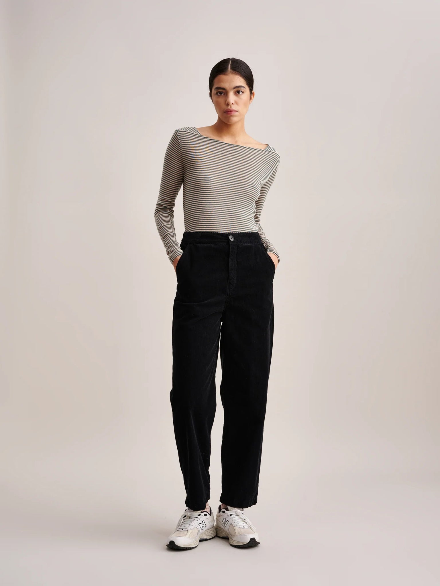 Pasop Pants in Black Beauty