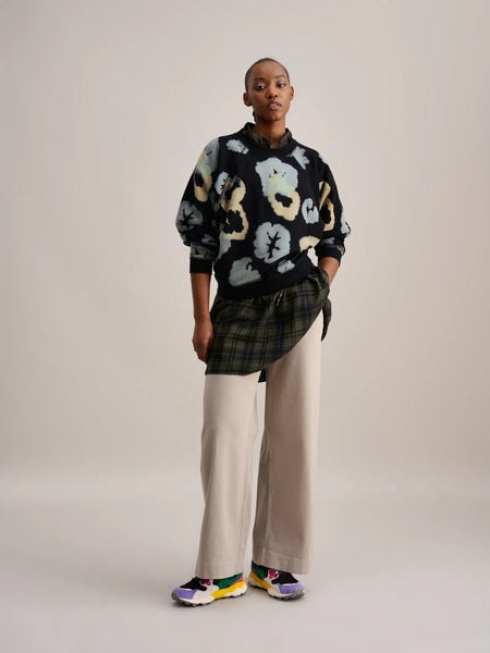 Sello Sweatshirt in Black with All Over Print