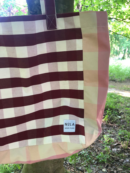 Thomas Tote in Burgundy Check