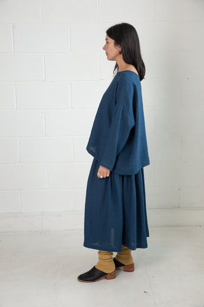 Bradley Top in Blue Linen