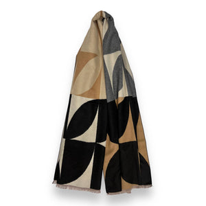 Retro Print Scarf in Blacca