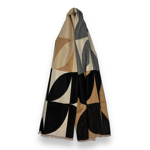 Retro Print Scarf in Blacca
